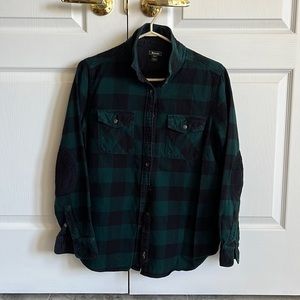 ROOTS - green and black plaid shirt (M)